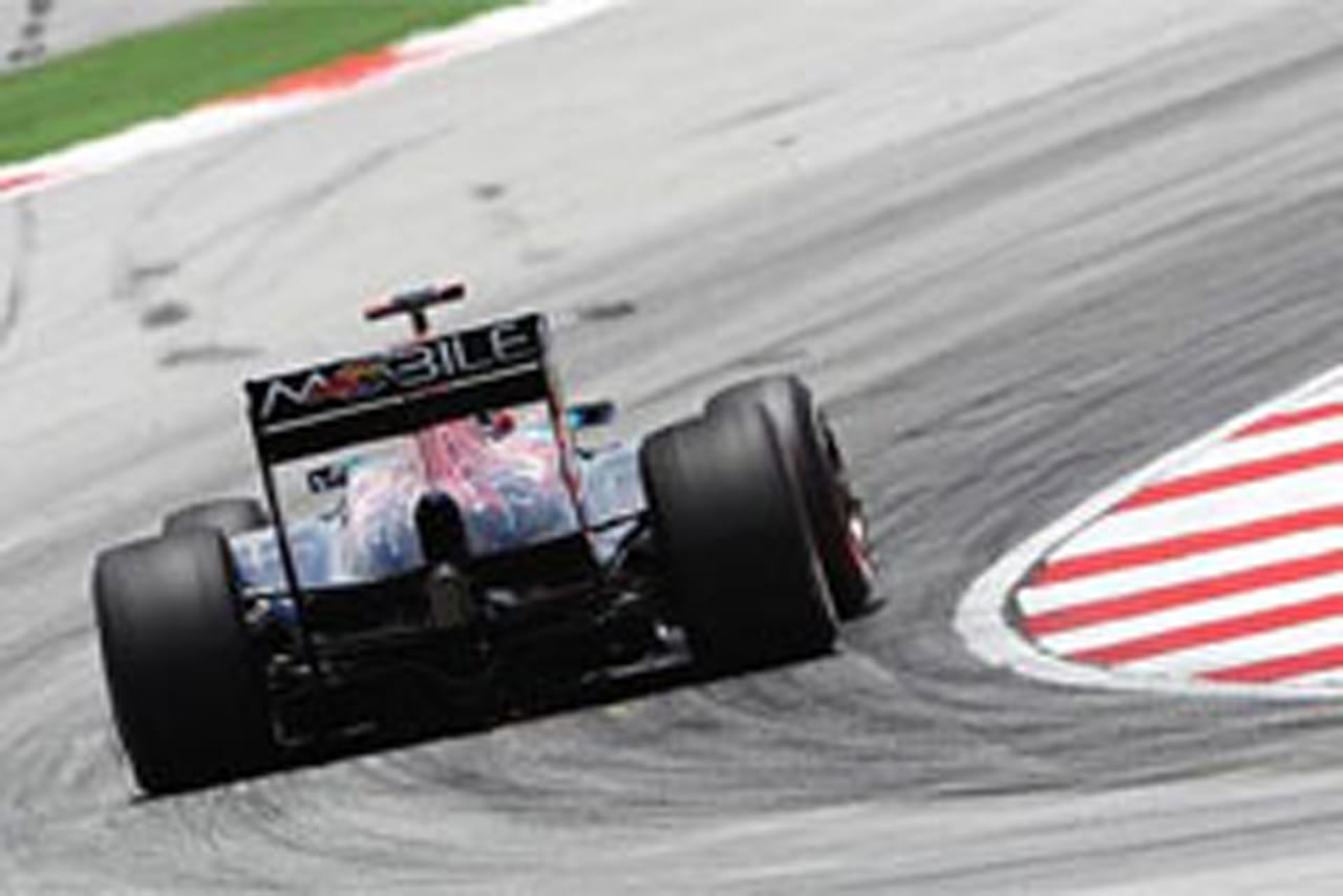 2011年のF1マシンは2秒遅くなる?