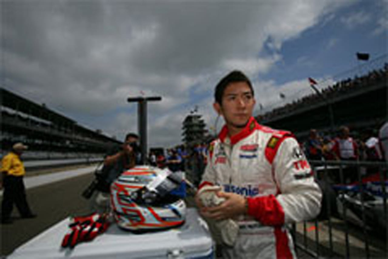 武藤英紀、9番グリッド獲得 (インディ500 予選)