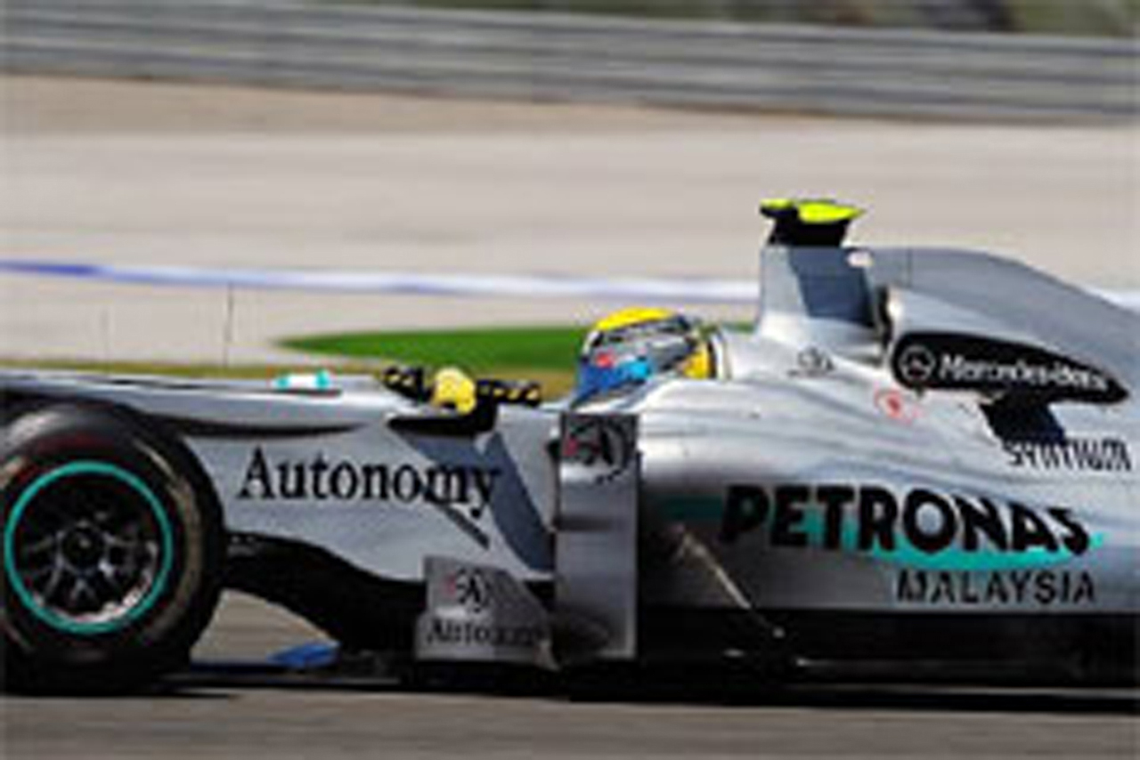 メルセデスGP：F1トルコGP初日
