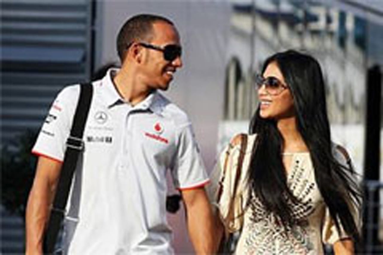 ルイス・ハミルトン、ニコール・シャージンガーと婚約間近