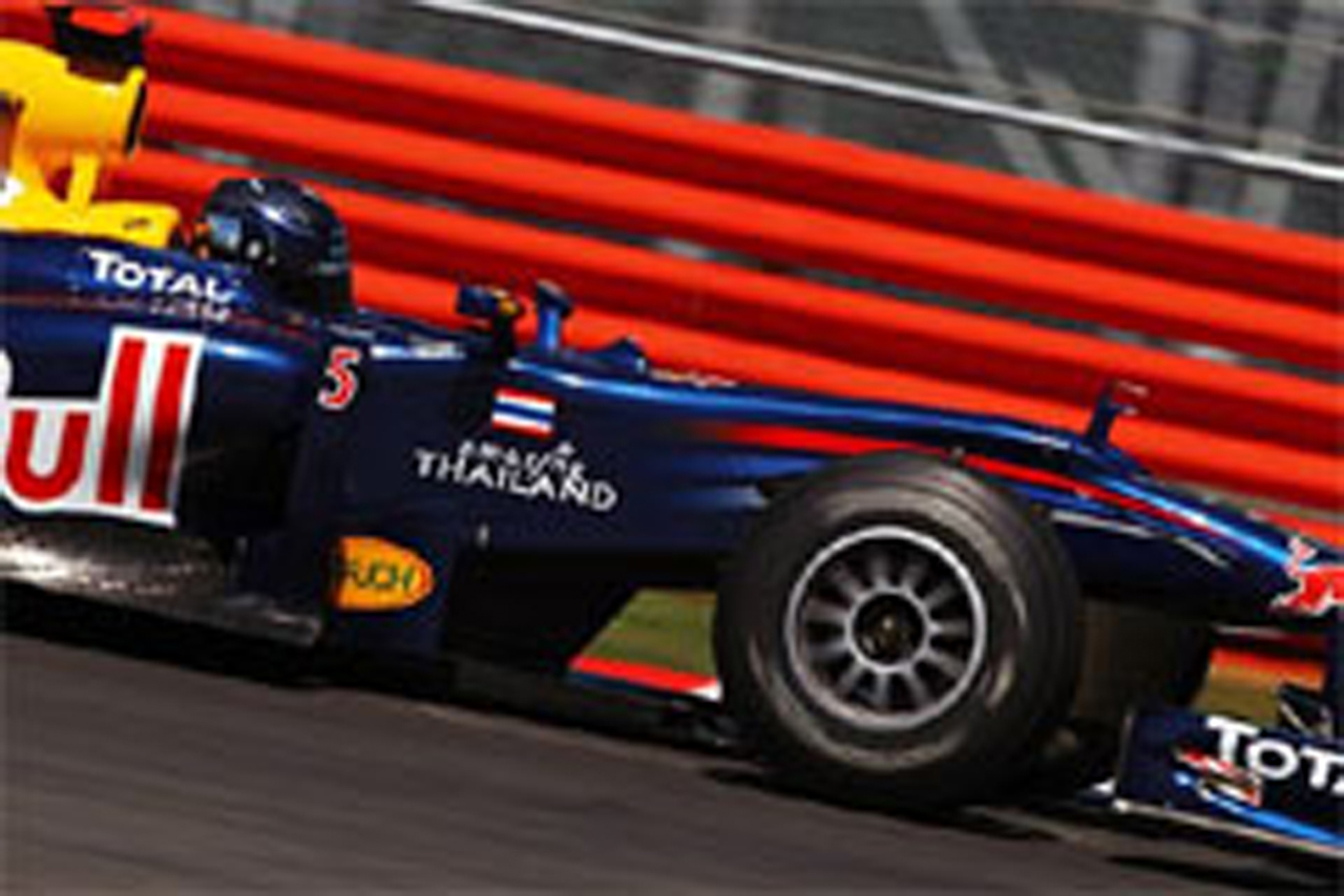 F1イギリスGP フリー走行1回目:セバスチャン・ベッテルがトップタイム