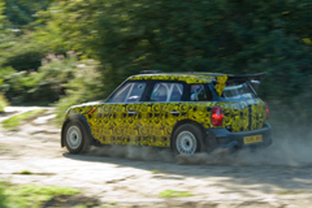 MINI、WRCカーをシェイクダウン