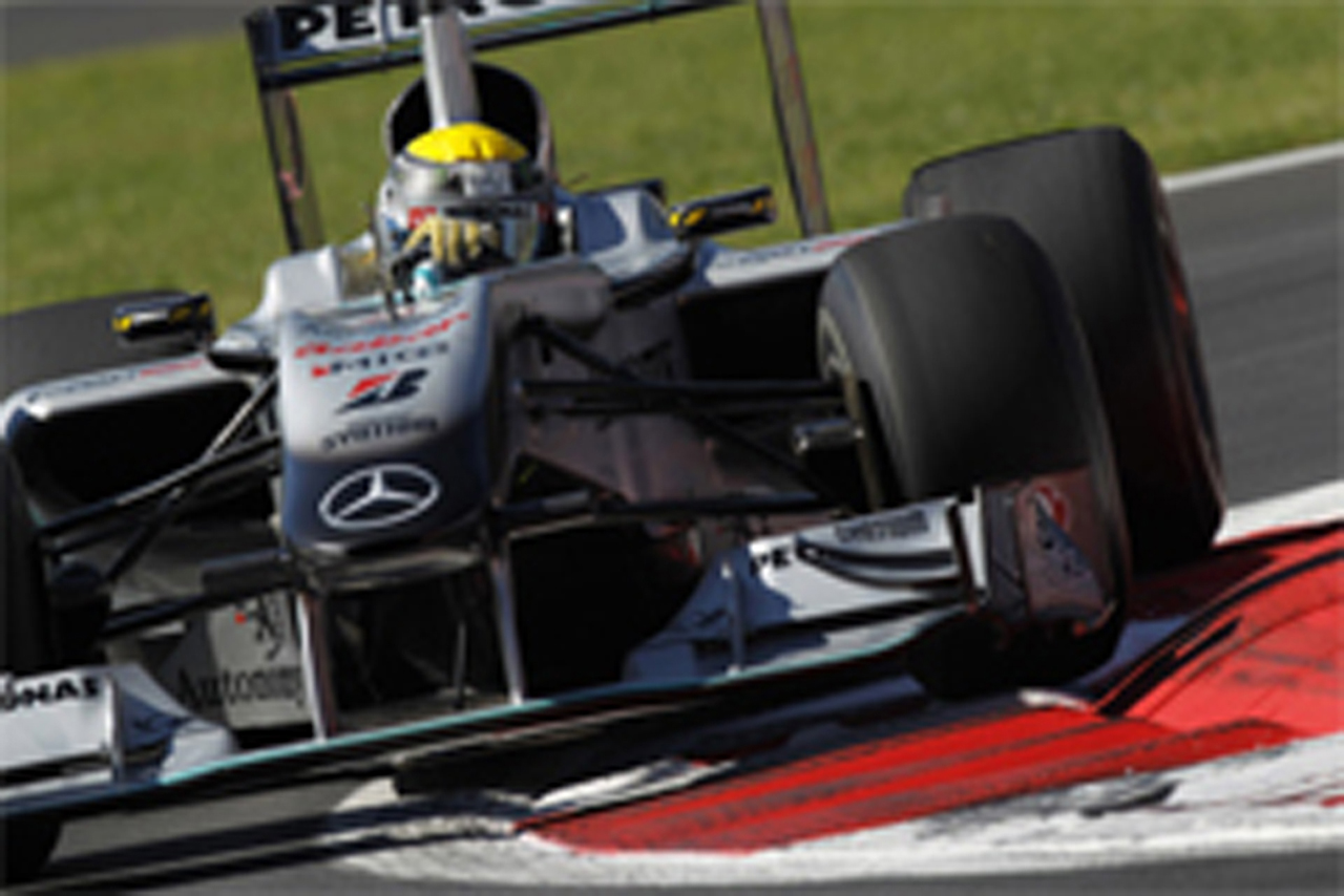 メルセデスGP:F1イタリアGP初日