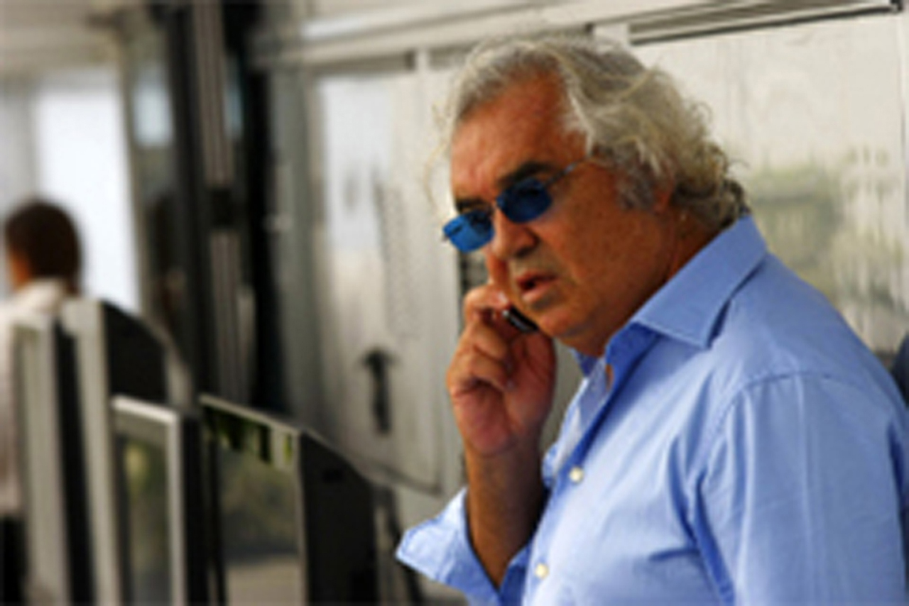 フラビオ・ブリアトーレ、F1復帰説を否定