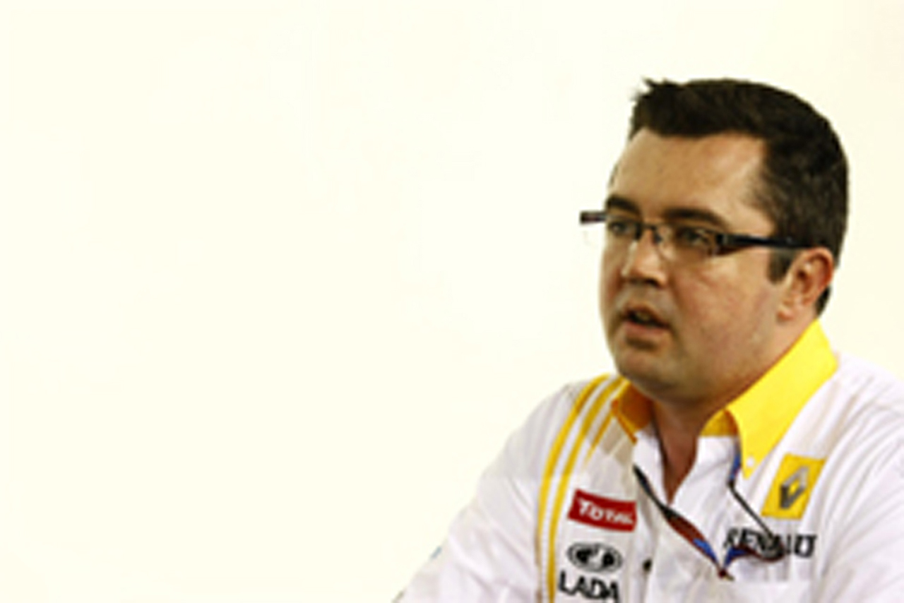 エリック・ブーリエ 「ルノーはまだF1チームに関心を持っている」