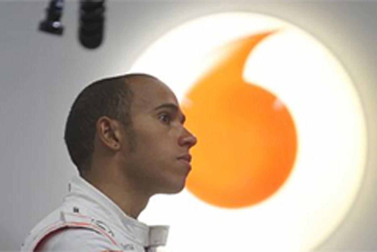 マクラーレン、ボーダフォンとのスポンサー契約を2013年まで延長
