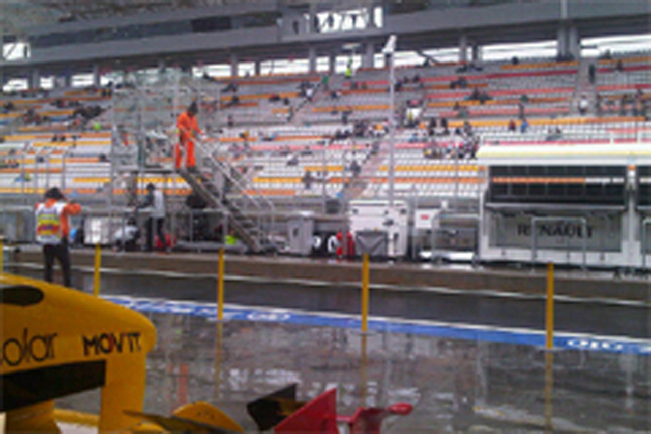 F1韓国GP、レース前に大雨