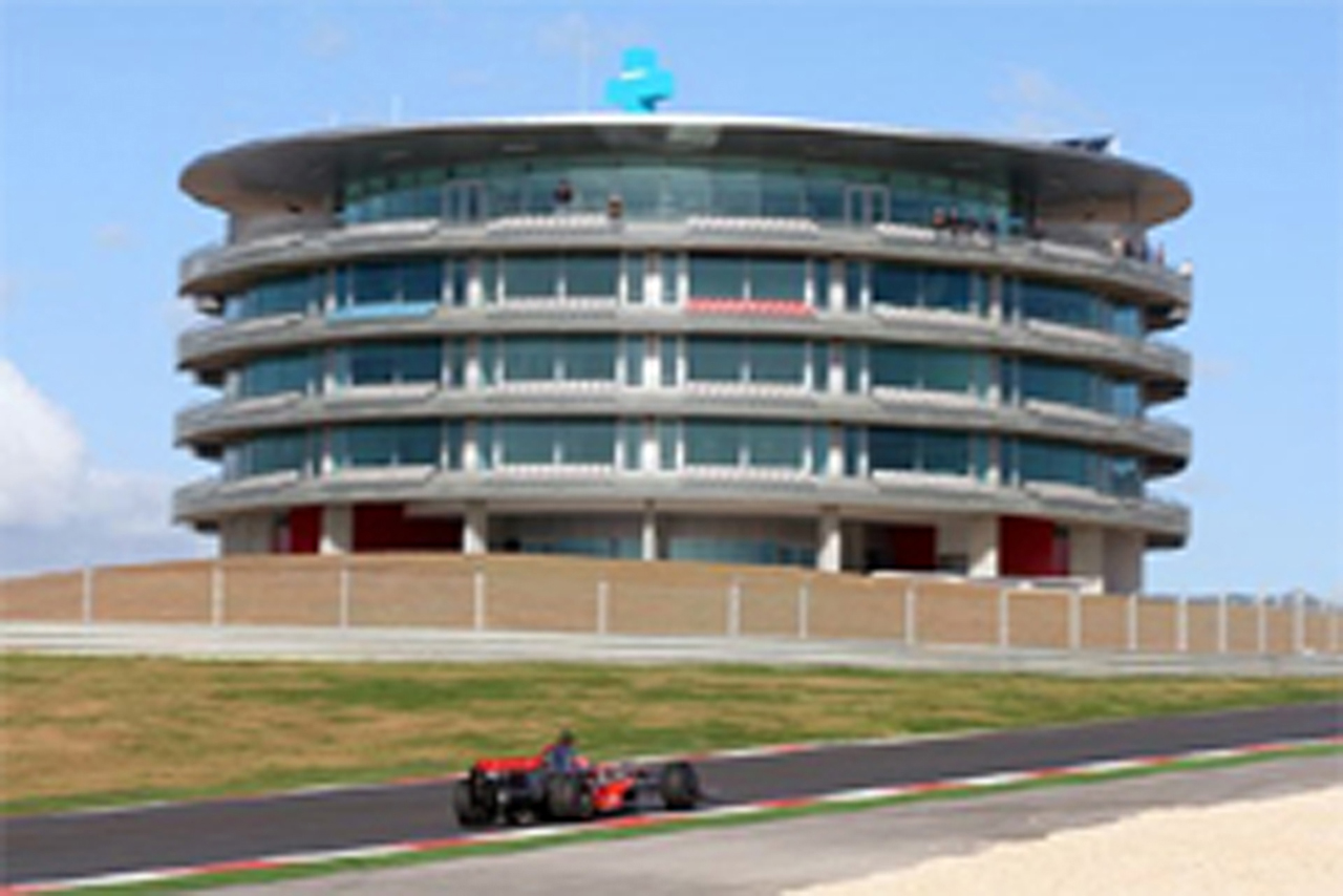 ポルティマオでの2011年F1冬季テストはなし