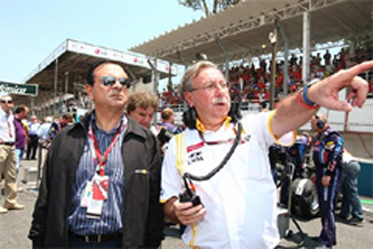 ルノー、プロトンへのF1チーム株式売却に合意か