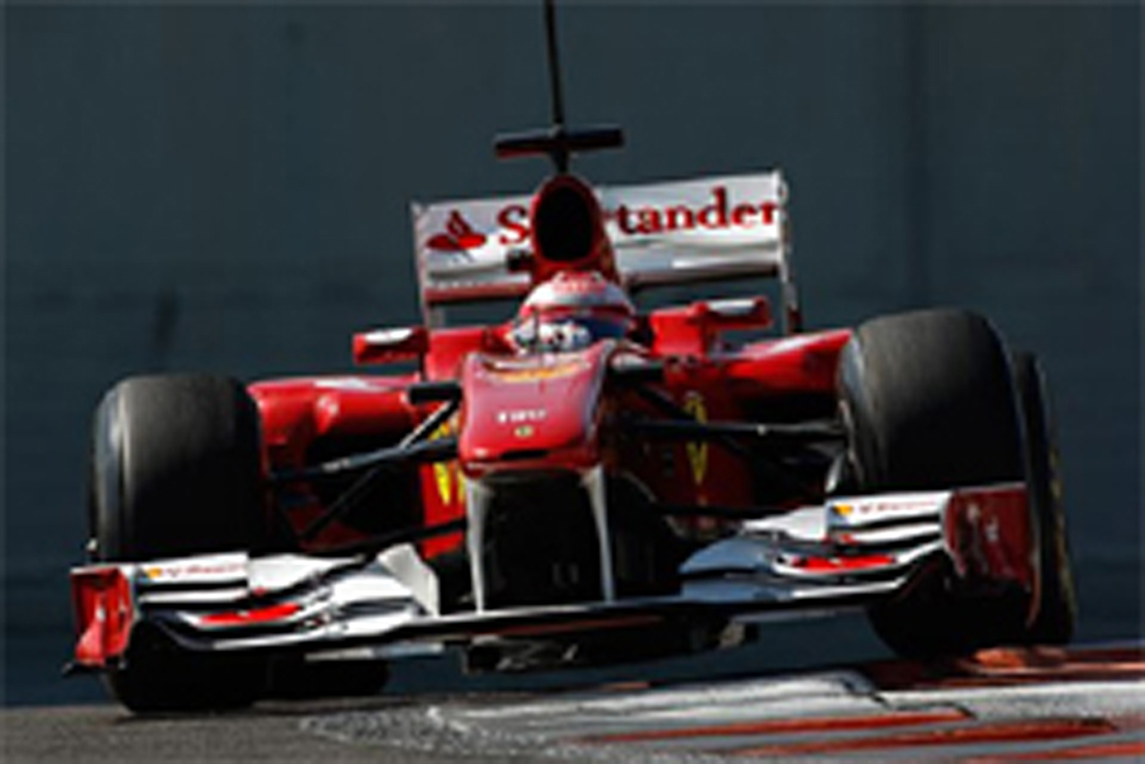 F1ピレリテスト2日目:フェルナンド・アロンソがトップタイム