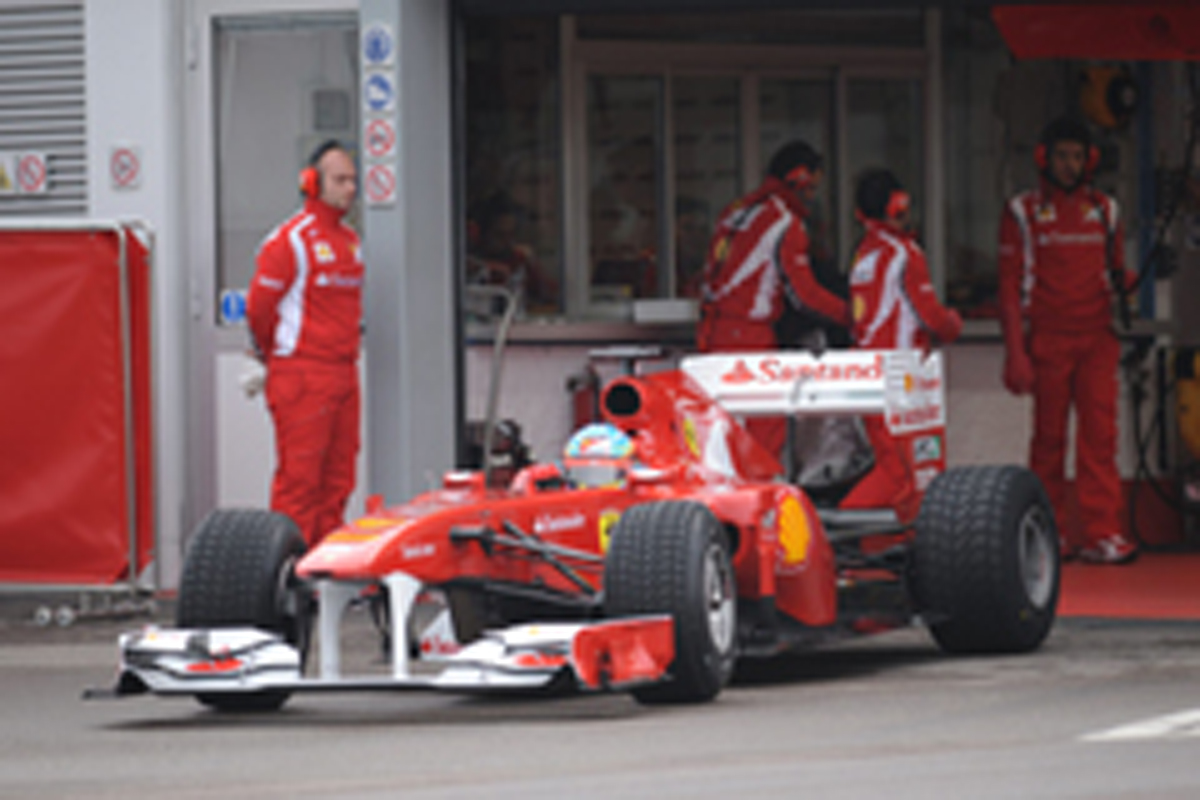 動画：フェラーリ F150 シェイクダウン