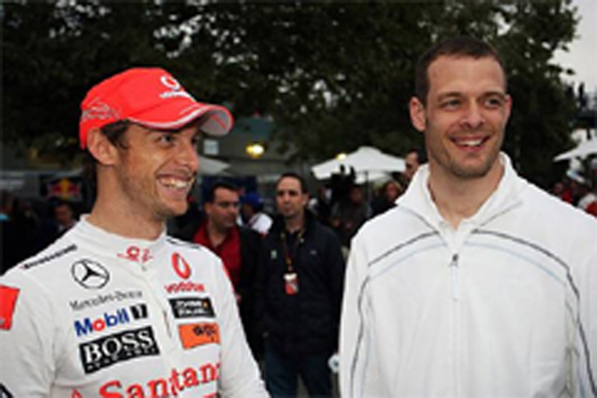 アレクサンダー・ヴルツ、F1ドライバーに日本への支援を呼び掛け
