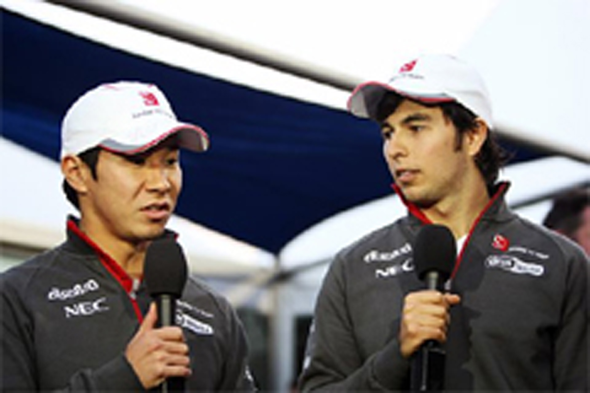 小林可夢偉とセルジオ・ペレスに失格処分