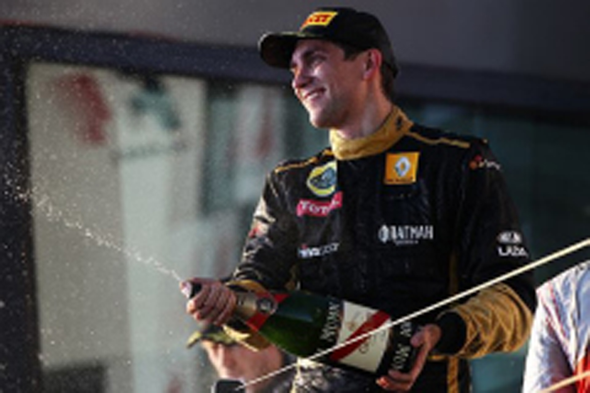 ロータス・ルノーGP代表 「ヴィタリー・ペトロフ残留は賭けだった」