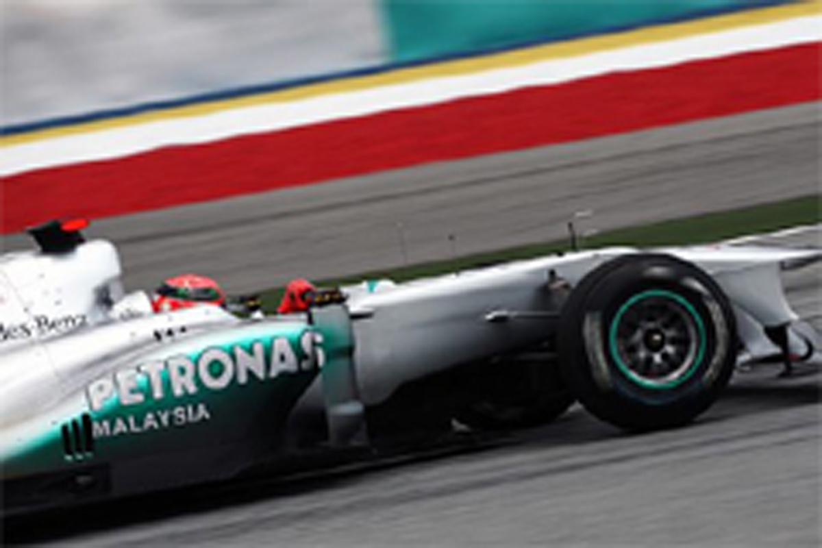 メルセデスGP：さらなる進歩に期待 （F1マレーシアGP初日）