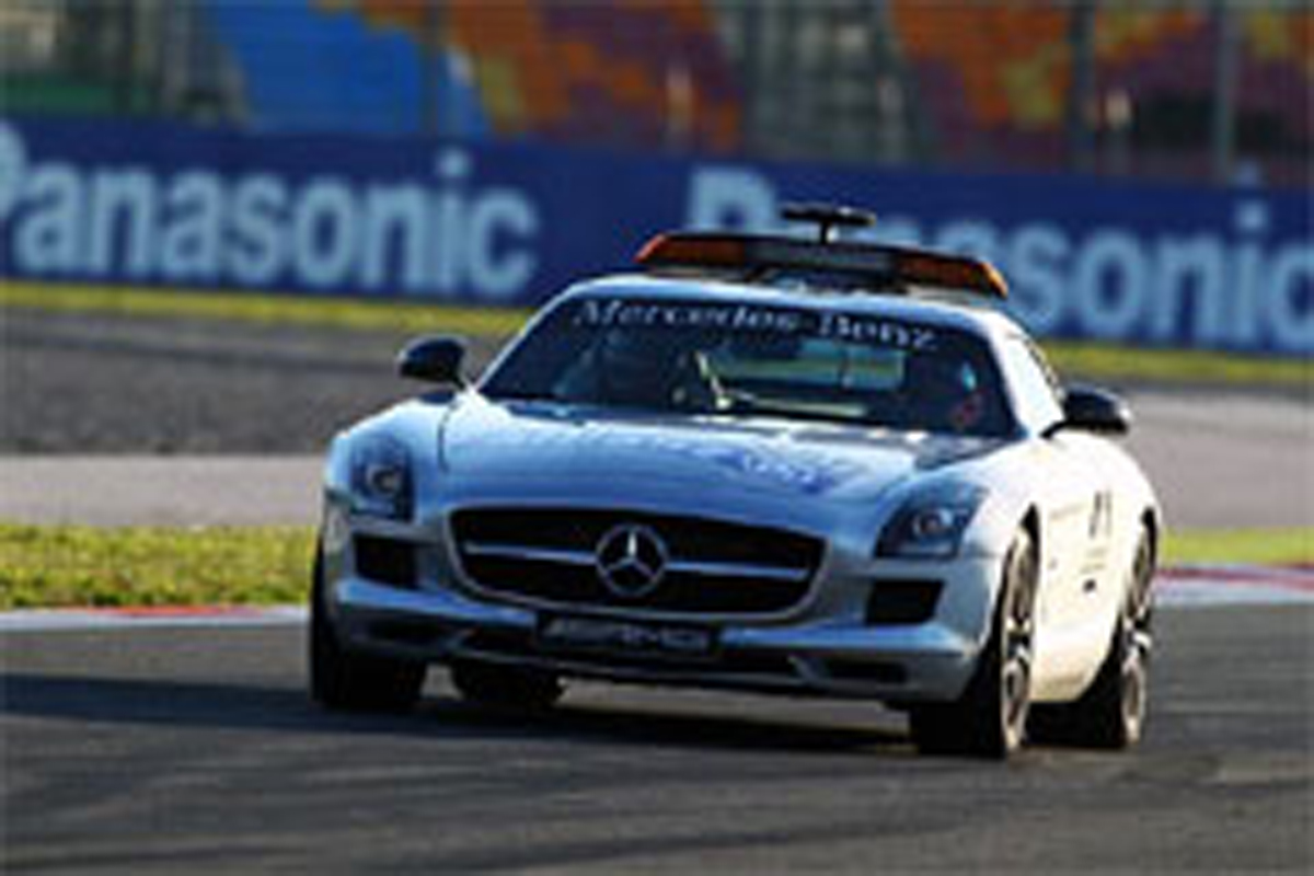【動画】 F1セーフティカー メルセデス・ベンツ SLS AMG