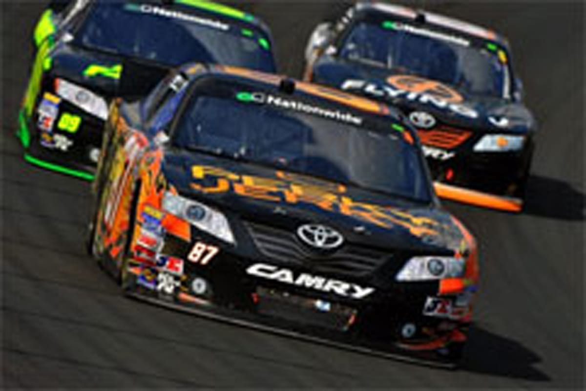 キミ・ライコネン、NASCARネイションワイド初戦は27位