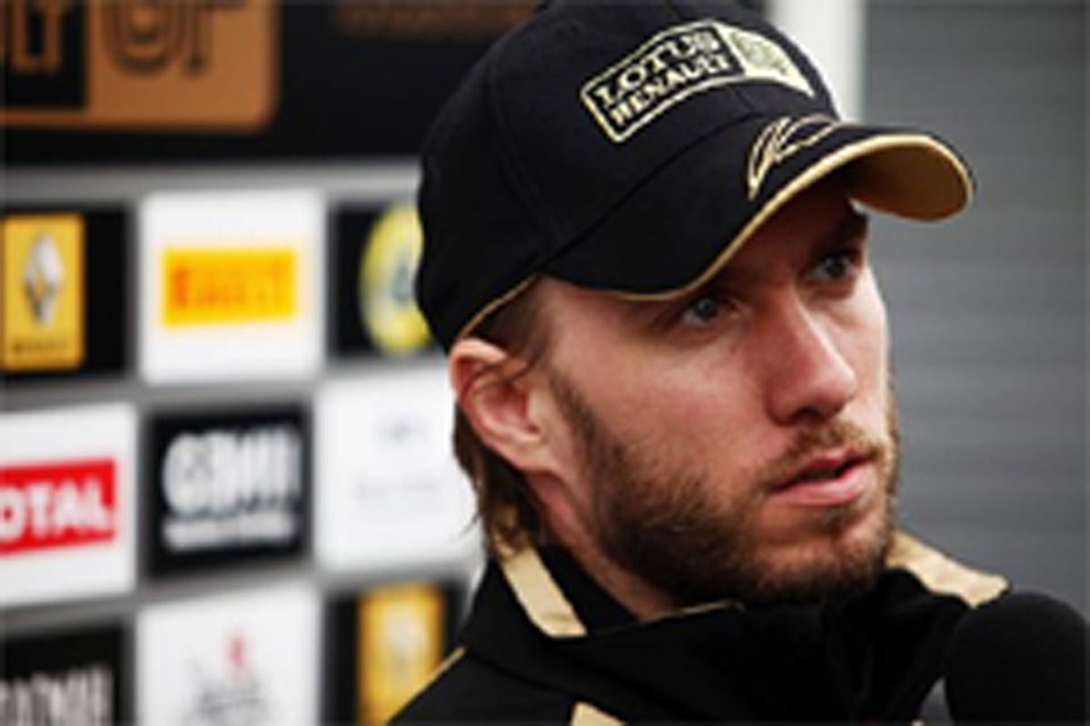 ニック・ハイドフェルド 「ロータス・ルノーGPのために戦い続ける」