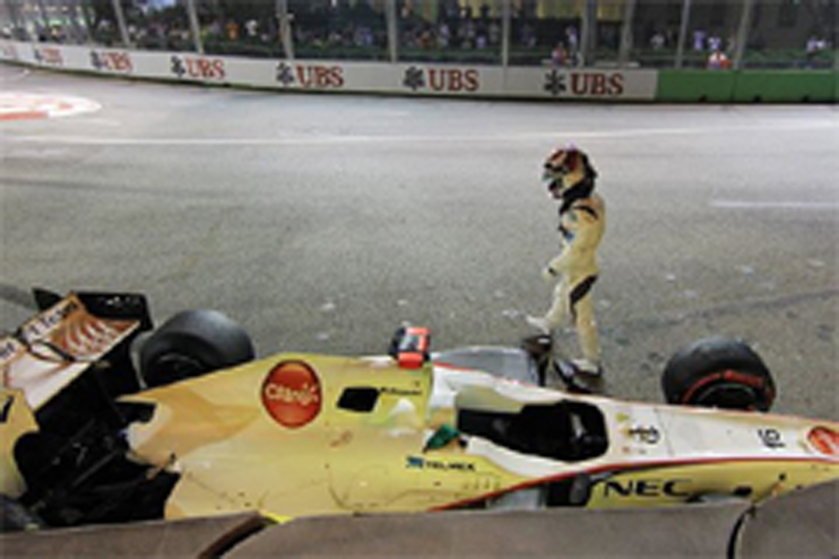 ザウバー:小林可夢偉はクラッシュで17番手 (F1シンガポールGP予選)