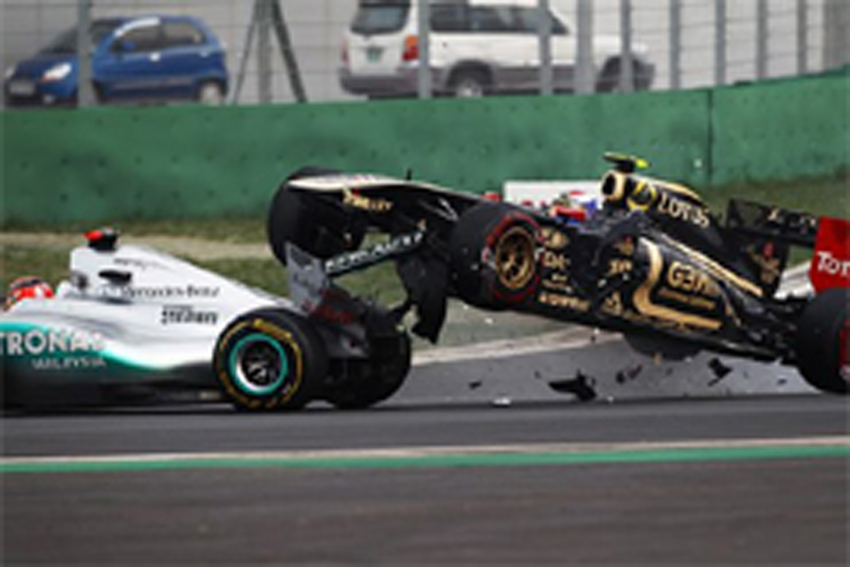 ロータス・ルノーGP：衝突のペトロフ、シューマッハに謝罪 （F1韓国GP）