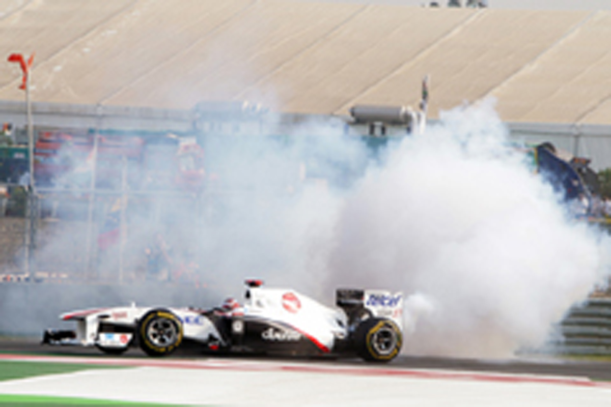 小林可夢偉、接触で0周リタイア (F1インドGP)