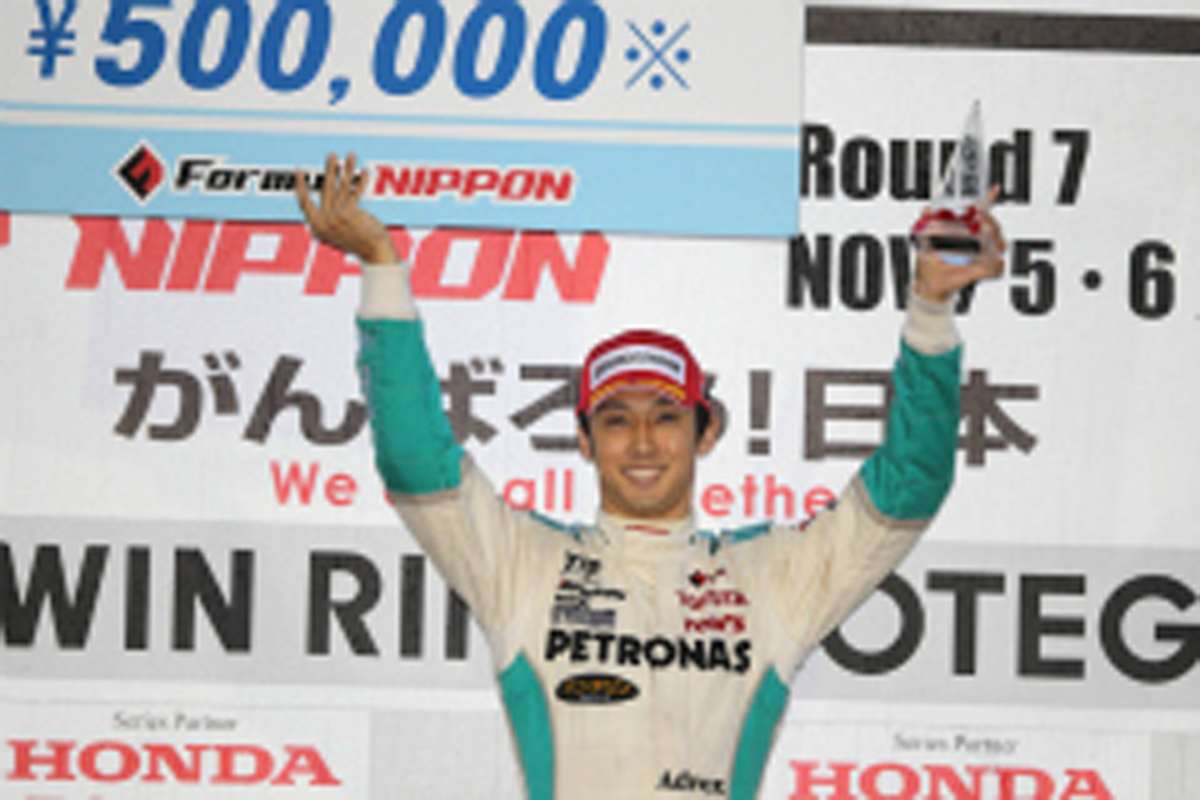 トヨタ、2012年FIA世界耐久選手権(WEC)のドライバーに中嶋一貴を起用