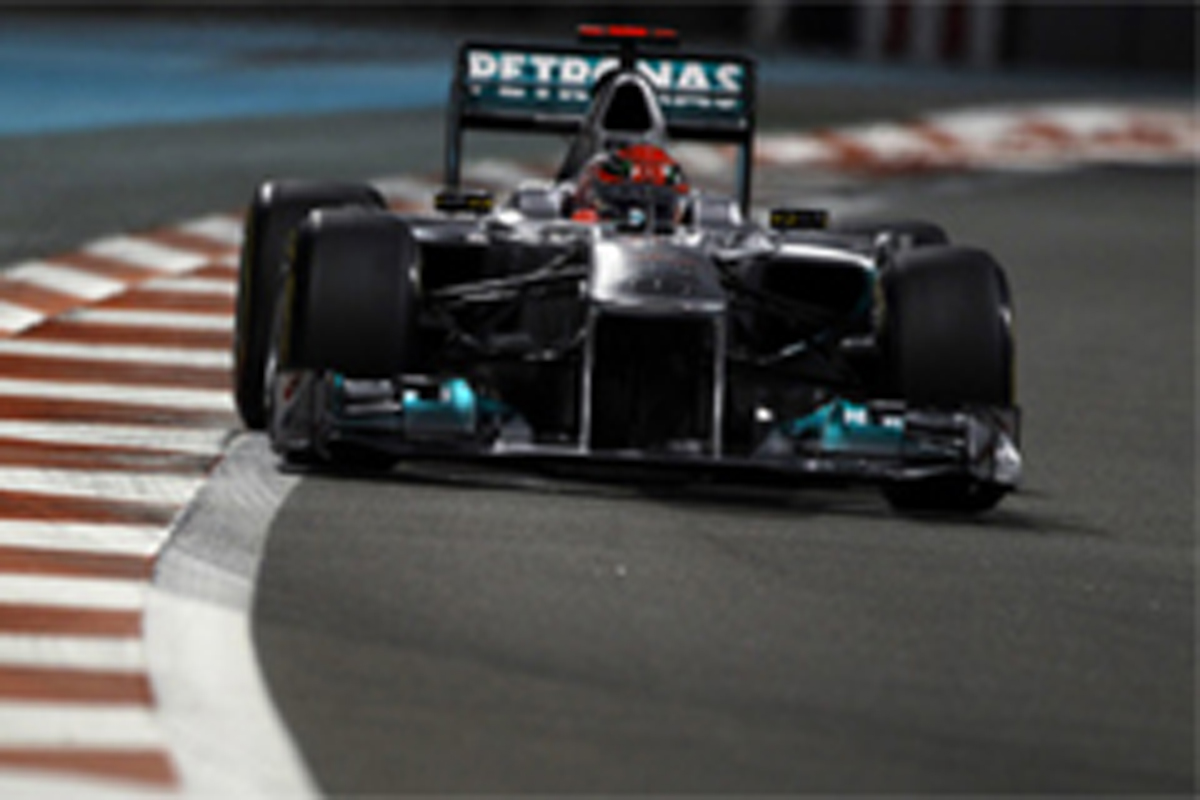 メルセデスGP:F1アブダビGP初日