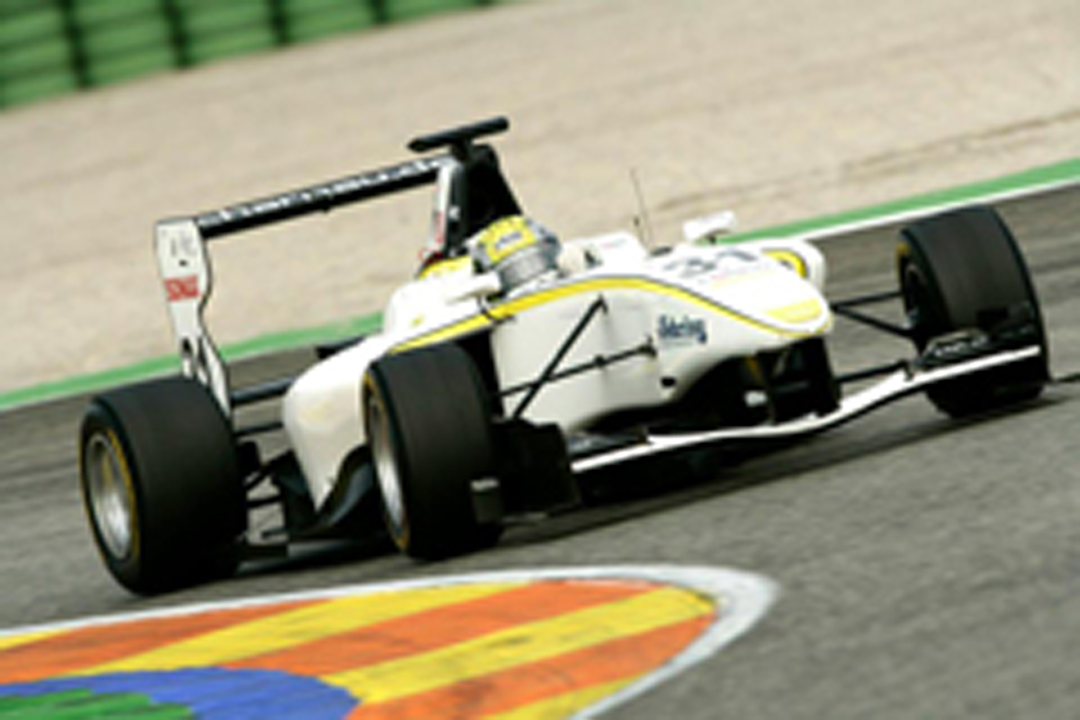 関口雄飛、GP3テスト初日は7番手