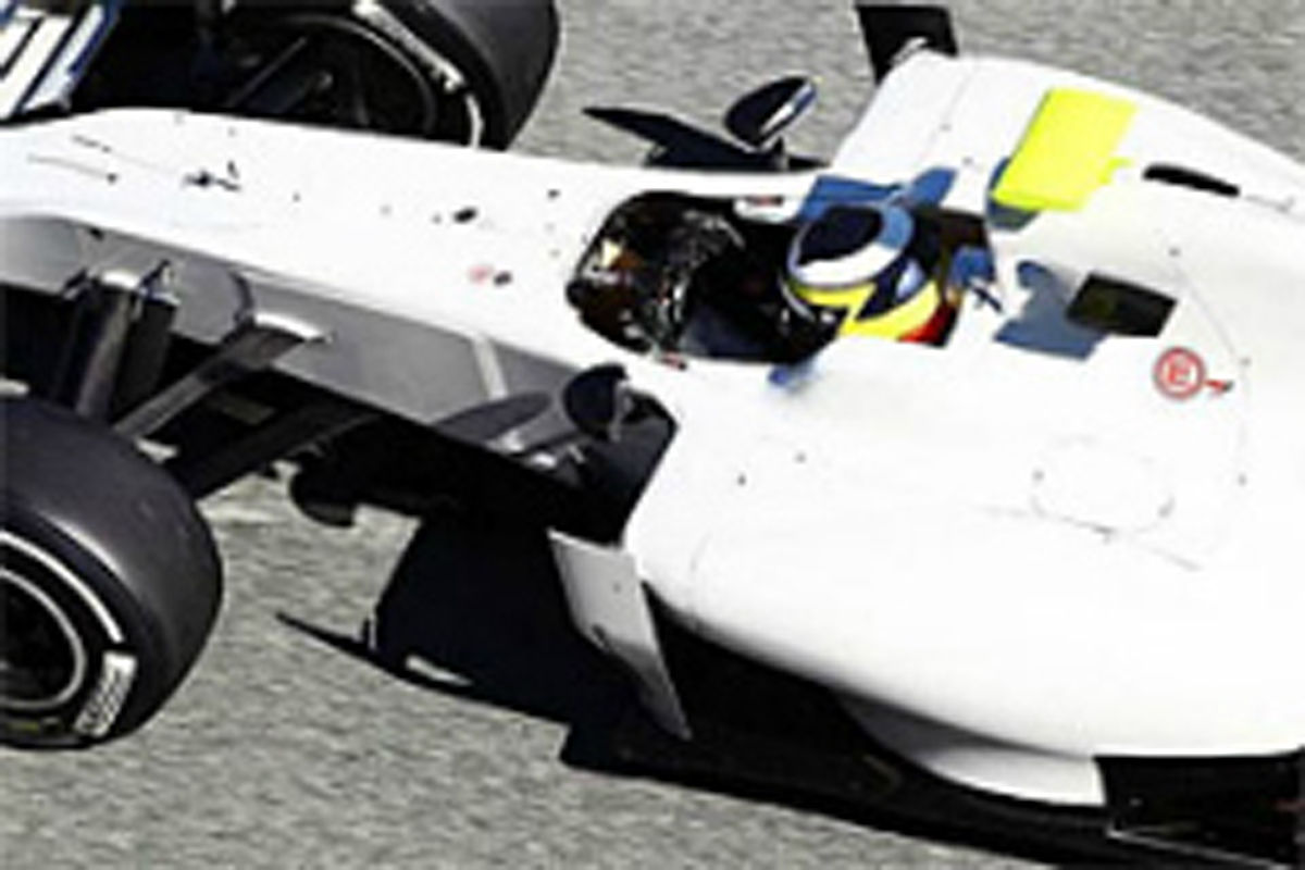 HRT F112、クラッシュテスト不合格でトラックデビューを延期
