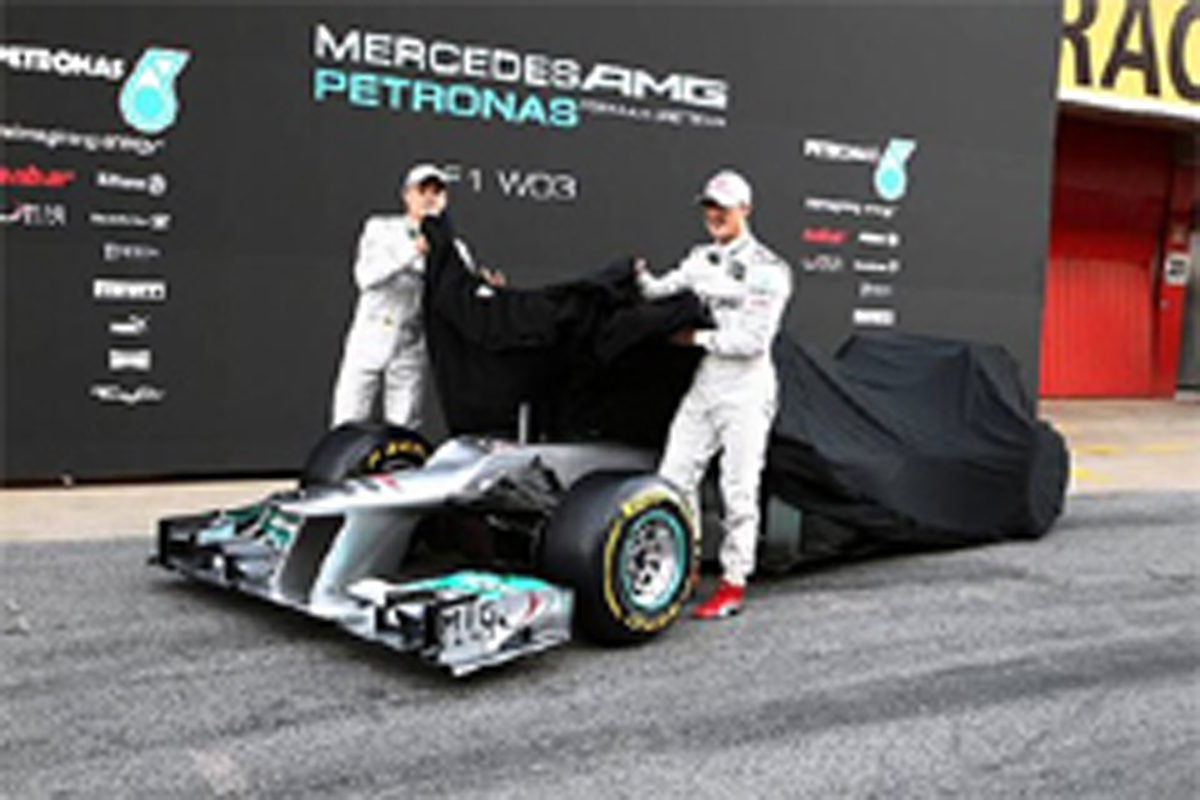 【動画】 メルセデスAMG F1 W03 新車発表会