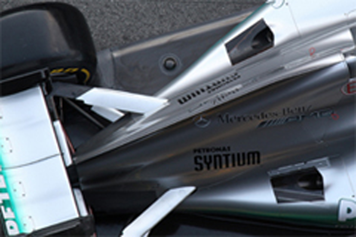 FIA、F1の標準ECUを改訂してブロウン・エキゾースト対策をさらに強化