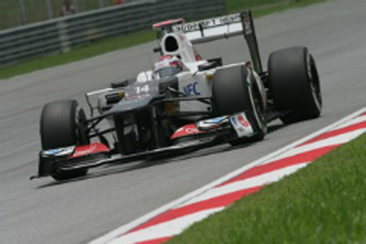 ザウバー、DRS連動Fダクトの開発に迷い
