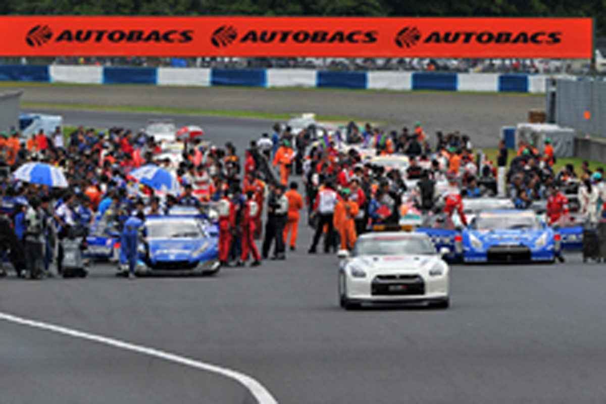 SUPER GT、ニコニコ生放送で2012年全9戦の予選を無料配信