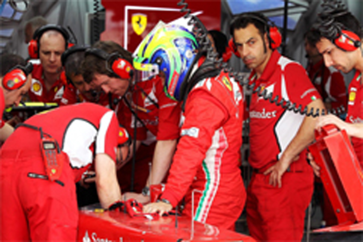 フェラーリ、来季のフェリペ・マッサのF1シート喪失の危機を認める