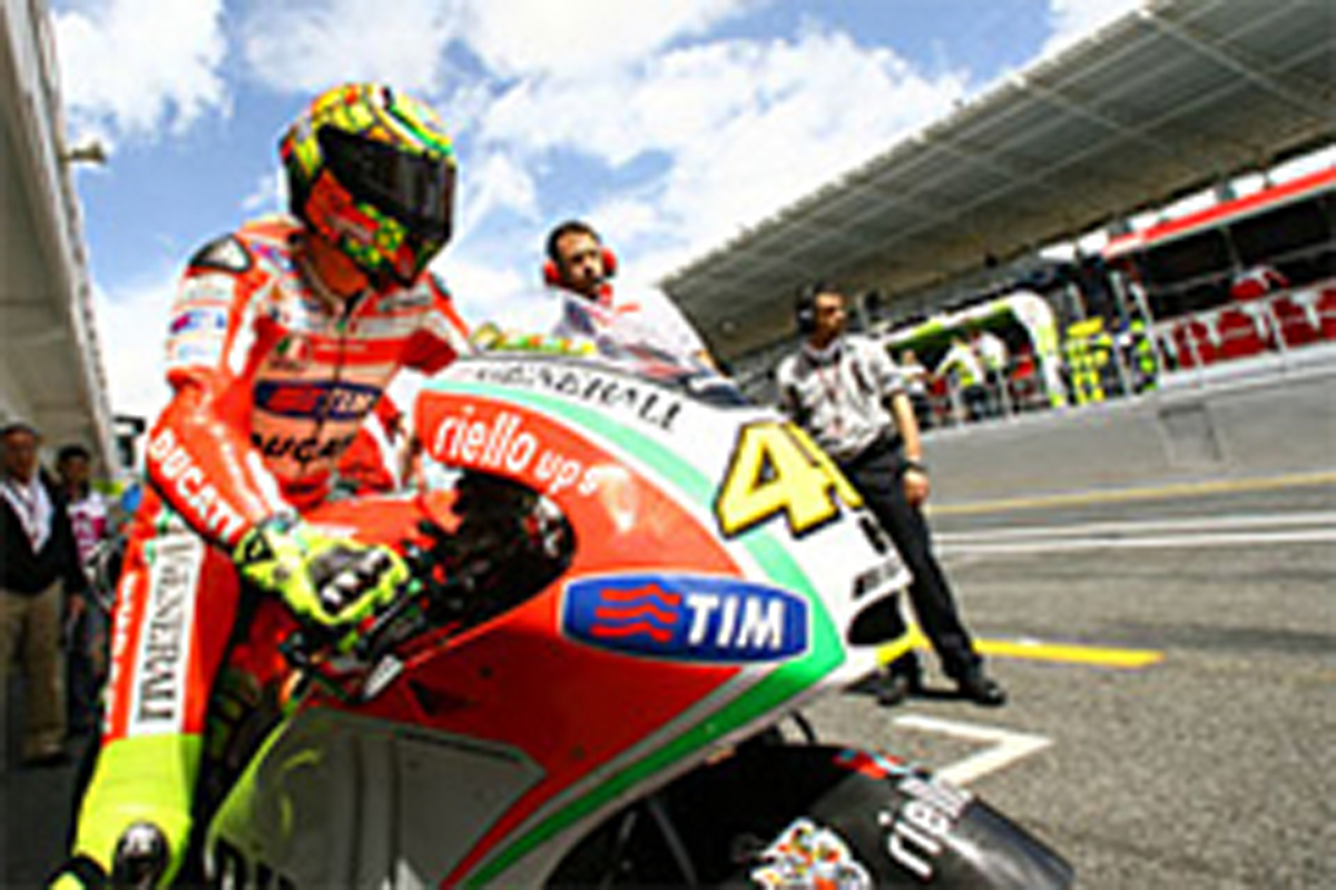 バレンティーノ・ロッシ、MotoGP引退の噂を否定