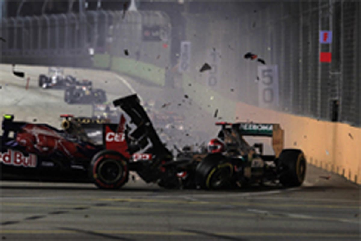 ミハエル・シューマッハ、F1日本GPで10グリッド降格ペナルティ