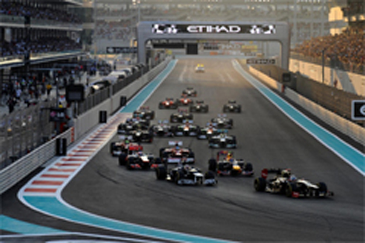 F1アブダビGP 結果：キミ・ライコネンがF1復帰後初優勝！