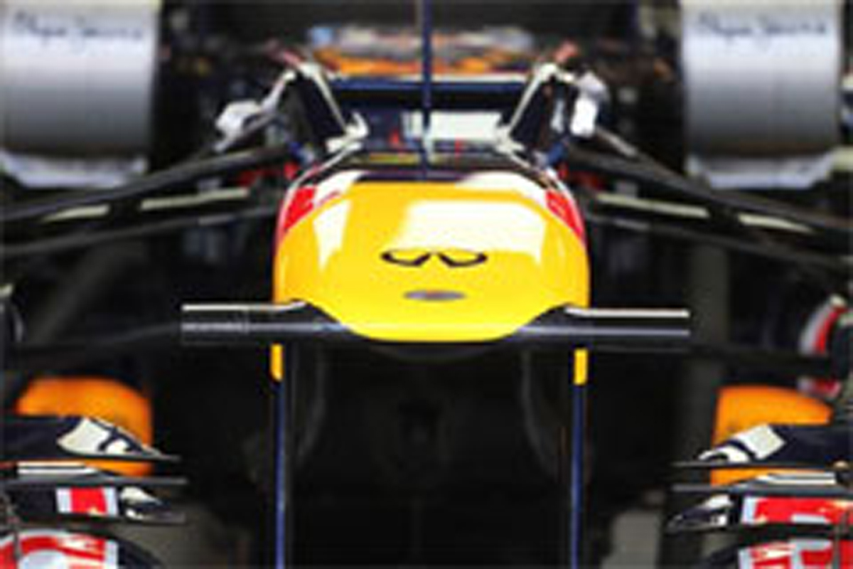 レッドブル、RB9の開発に若干の遅れ