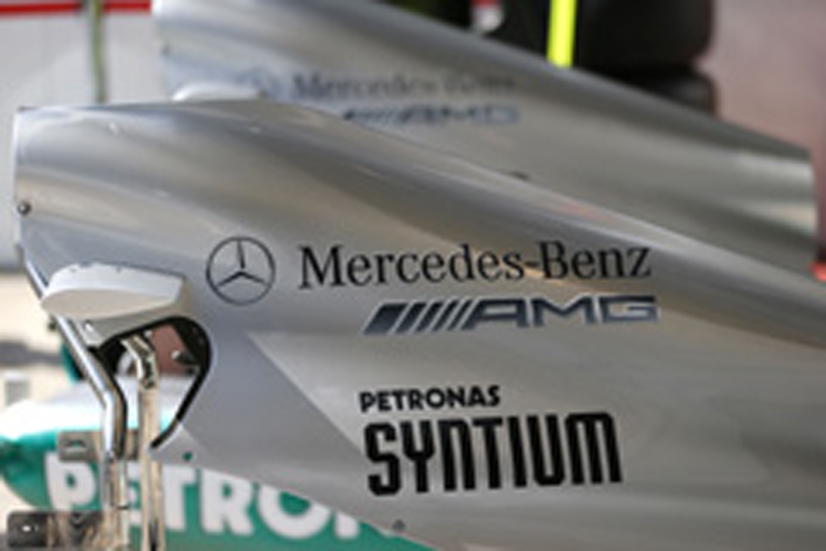 メルセデスAMG、W04を2月4日に発表
