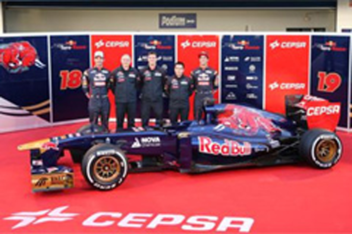 トロ・ロッソ、STR8を発表