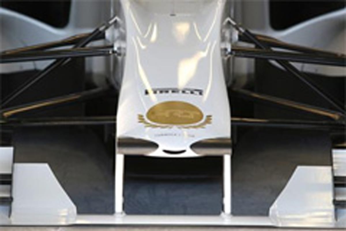 ピレリ、HRTの2011年F1マシンを購入