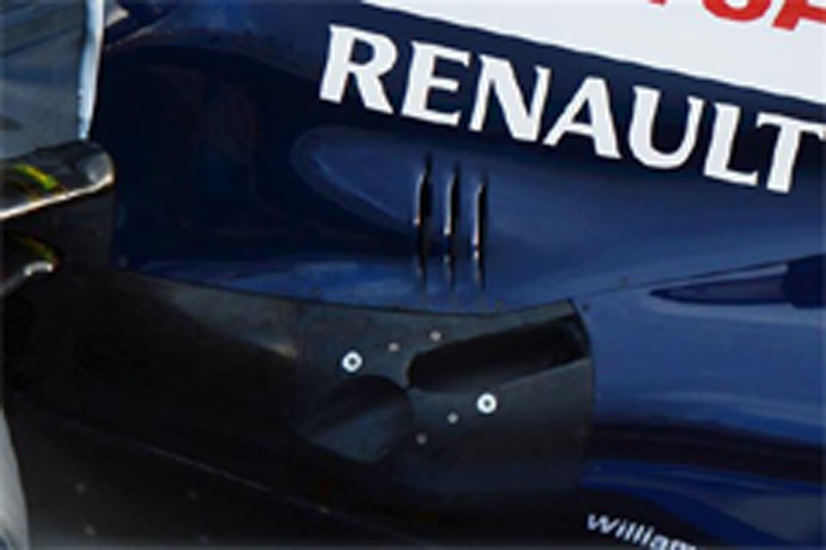 ウィリアムズ、FW35のエキゾーストの合法性を説明