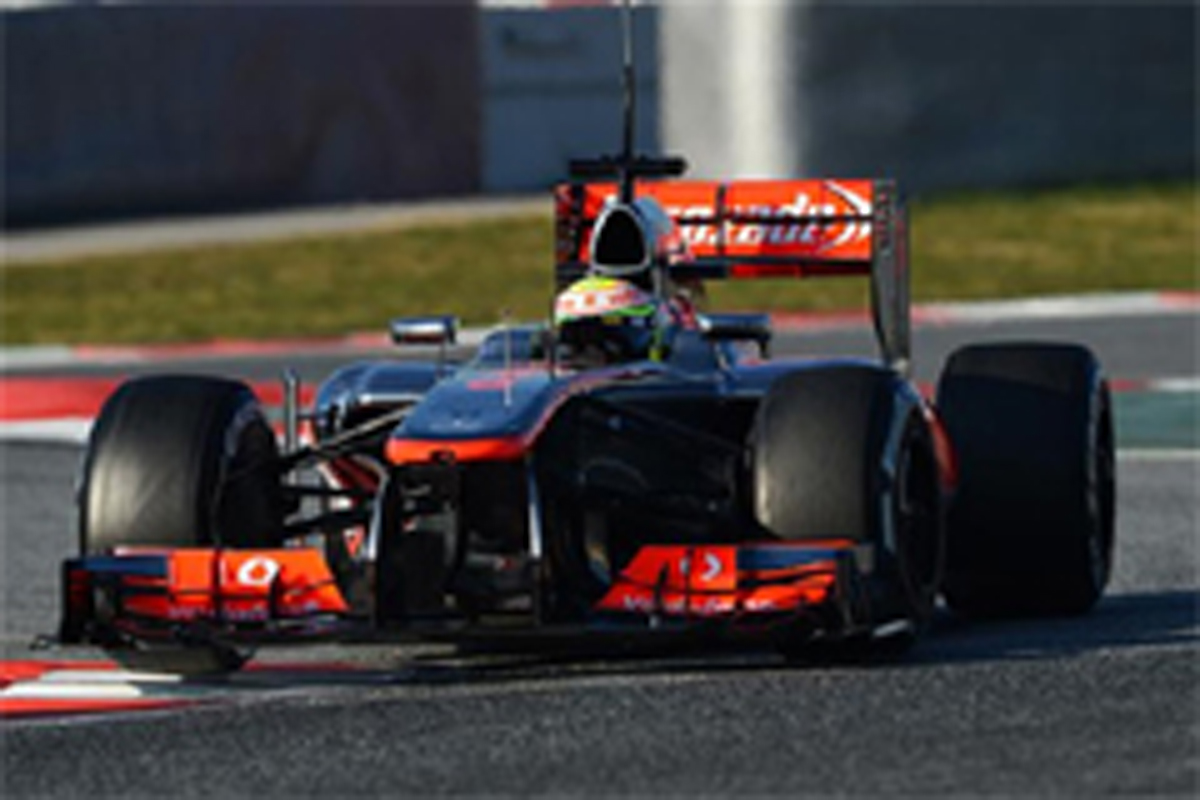 F1バルセロナテスト2日目:セルジオ・ペレスがトップタイム