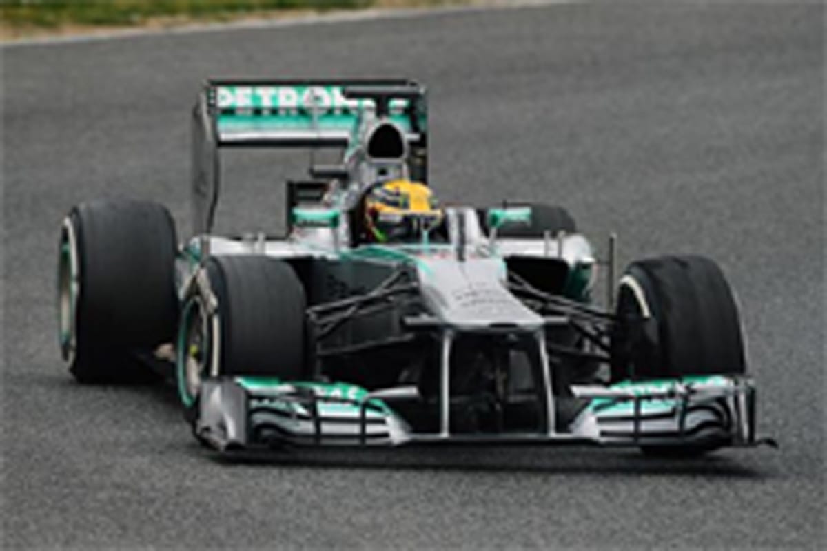 F1バルセロナテスト最終日:ルイス・ハミルトンがトップタイム