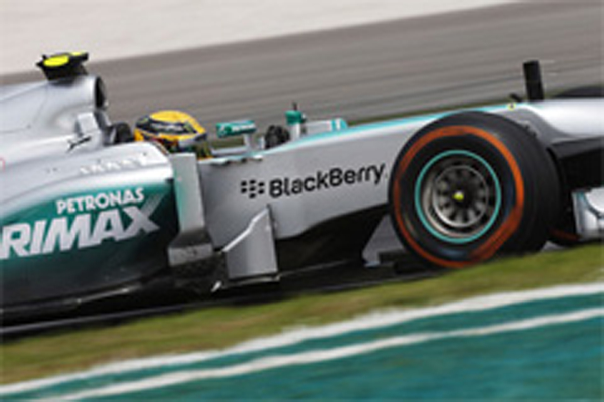 メルセデスAMG：ドライでのレースを望む （F1マレーシアGP 予選）