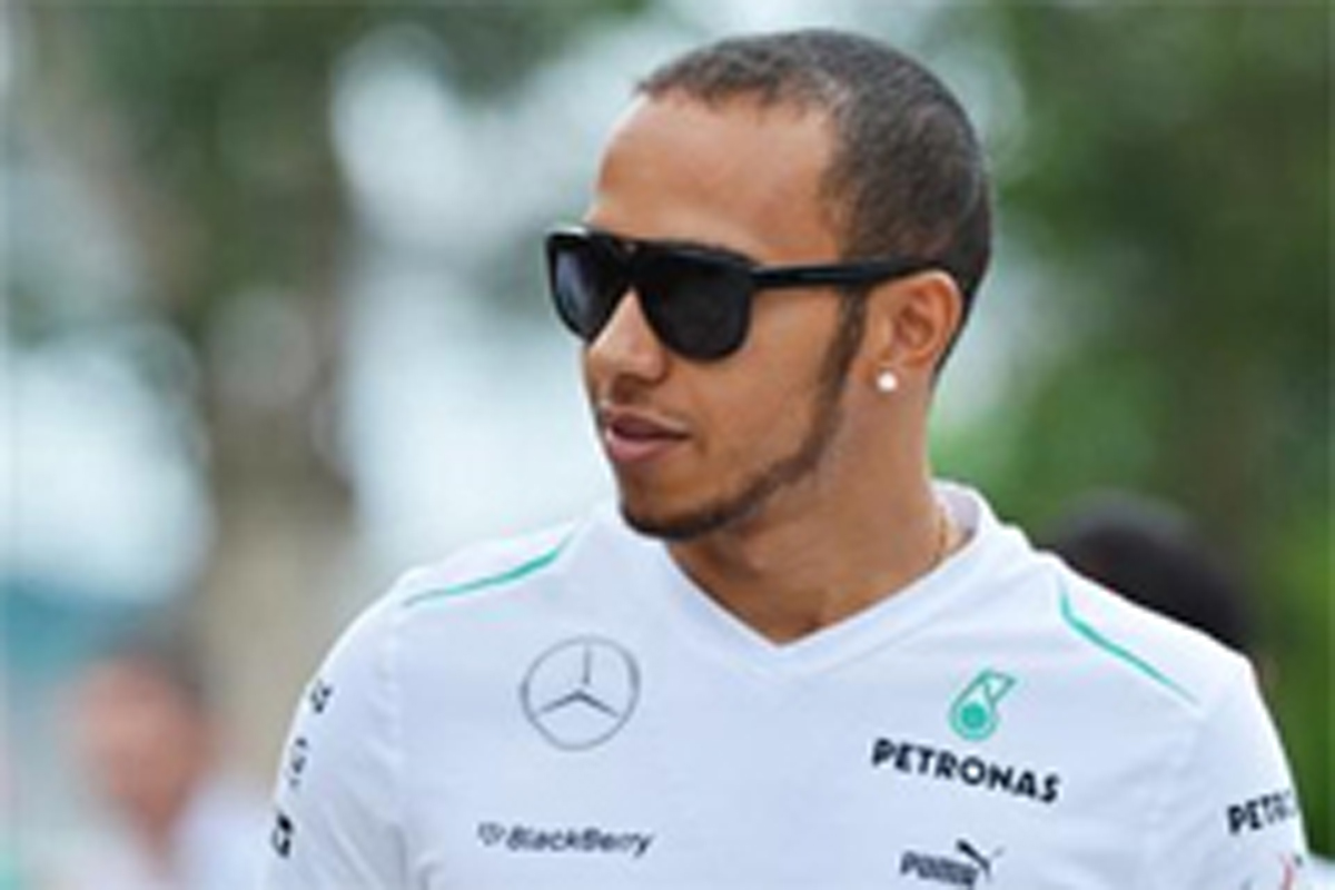 ルイス・ハミルトン、バーニー・エクレストンのコメントに困惑