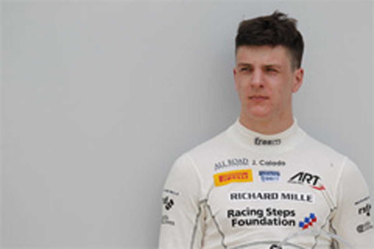ジェームズ・カラド、ニコラス・トッドのマネジメントグループと契約