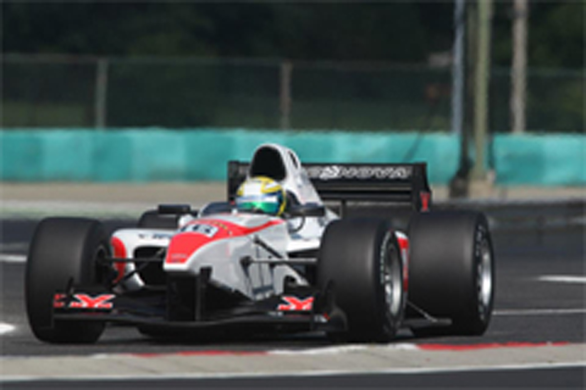 佐藤公哉、レース2は6位も首位はキープ (AUTO GP 第3戦)