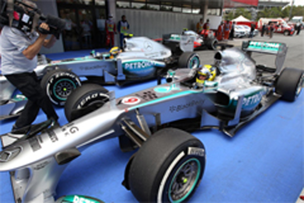 メルセデス：フロントロー独占 （F1スペインGP 予選）