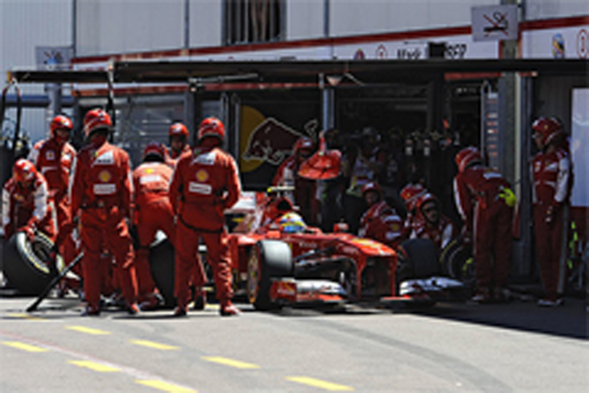 フェラーリ 「旧型車でのタイヤテストは合法」